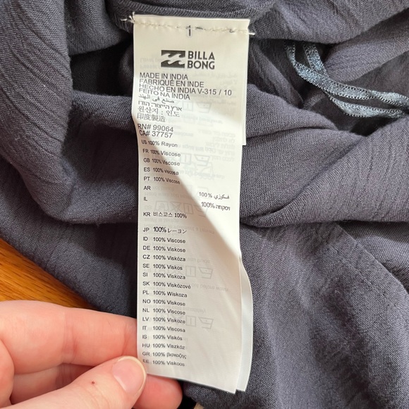 Billabong Light It Up Blouse Size Medium - Picture 8 of 8